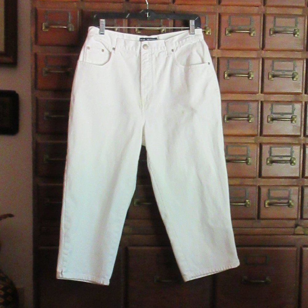 HALSTON White Denim Capri Jeans Size 12